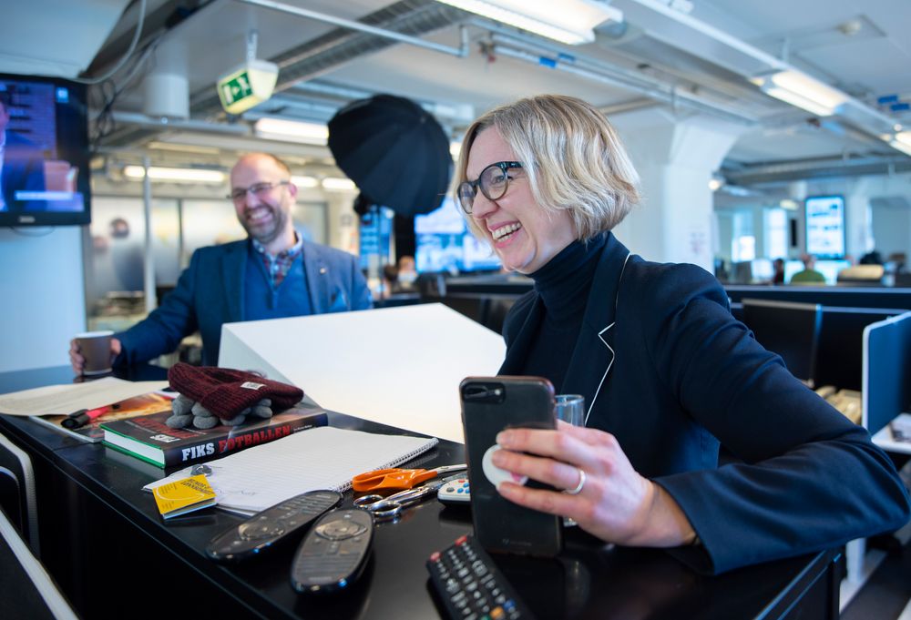 Sjefredaktør Mads Yngve Storvik og påtroppende nyhetsredaktør i NTB 20. februar da Sørheim ble introdusert for de ansatte.