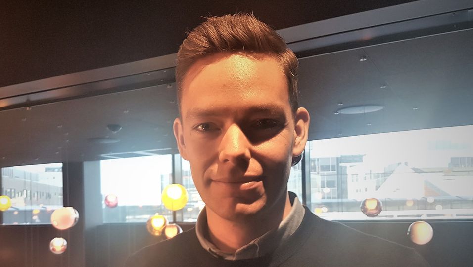 Kommunikasjonssjef Sebastian Eidem i Telia sier kundene stort sett har respondert positivt på prisøkningen.