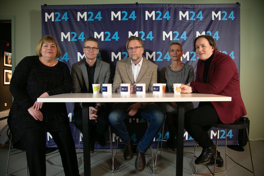 Elin Floberghagen, Mats Rønning, Kyrre Nakkim, Esther Moe og Lotte Grepp Knutsen.