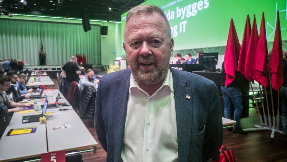 El- og IT-forbundets leder, Jan Olav Andersen, mener digitaliseringen i kommunene går for tregt.