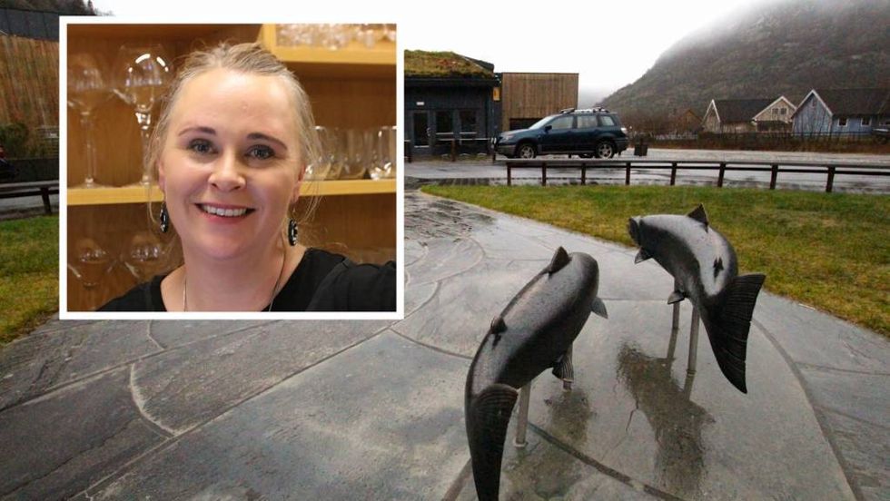 ALKOHOLSERVERING: Árný Rós Gísladóttir driftar den mellombelse kafeen Nisse Cafè på Villakssenteret i Lærdal. No har ho søkt om skjenkeløyve.