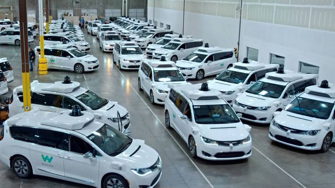 Waymos biler kjører lengst på egenhånd. Nå kan selskapet være mer verd enn Tesla