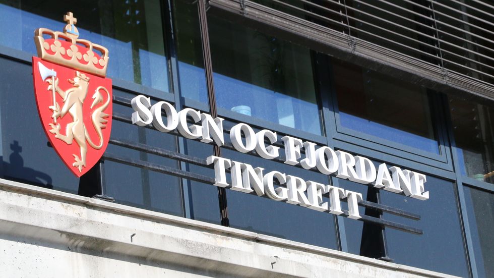 VALD: Ein mann i 30-åra er tiltalt for å ha utøva vald mot to born.