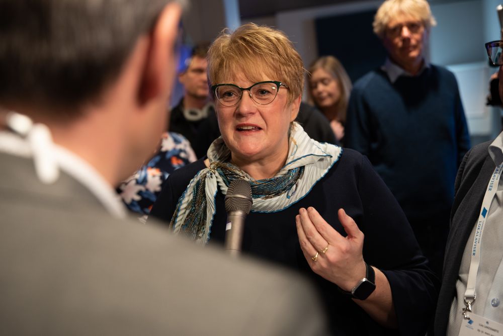 Kulturminister Trine Skei Grande (V) under fremleggelse av mediestøttemeldingen.