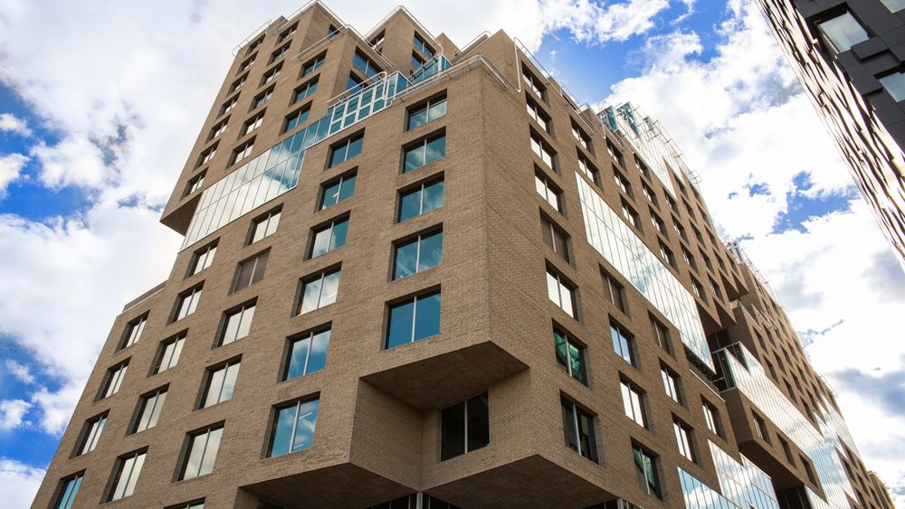 Hos DNBs hovedkontor på Bjørvika jobber 30 mennesker med å stoppe kyberangrep og bedrageri.