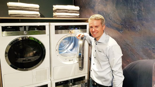 MANGE INNOVASJONER FRA GRUNDIG