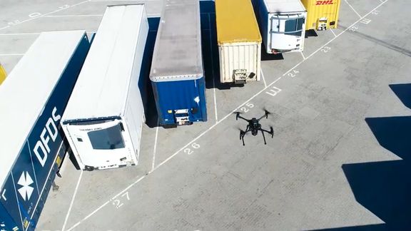 Bruker drone til å holde styr på trailere