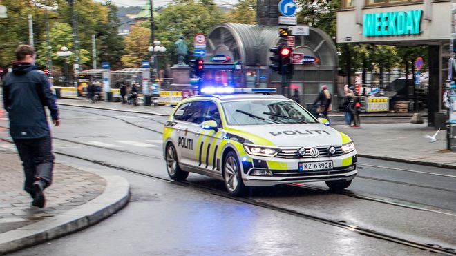 Ny bilanskaffelse: Åpner for at distriktene kan lease politibiler