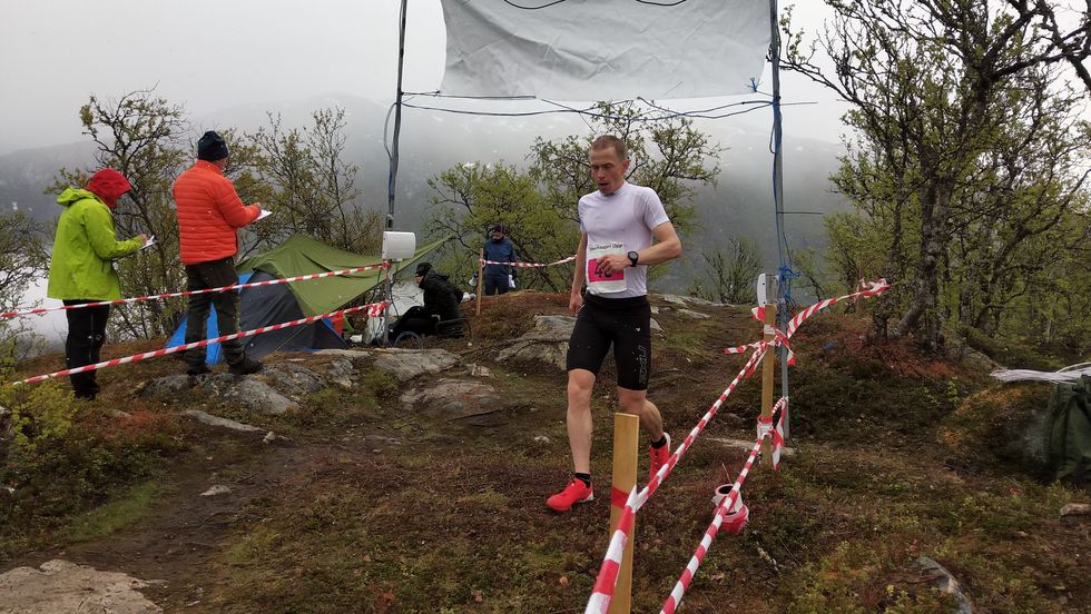FØRST OPP: Øyvind Heiberg Sundby var først i mål på Storehaugen i Lærdal i dag.