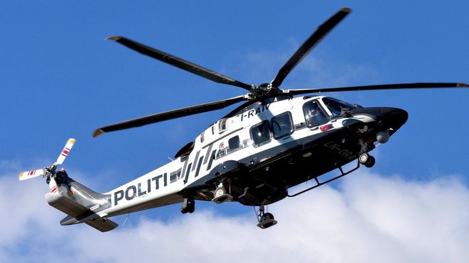 Politihelikoptrene er på vei til Norge