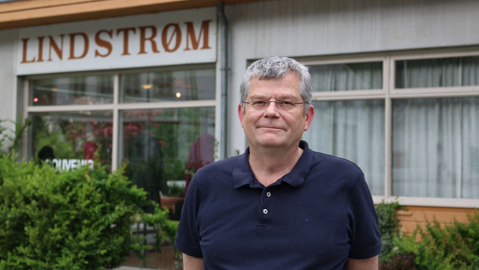 LÆRDAL: Knut Lindstrøm ved Lindstrøm Hotel og Hotel Grandane fortel at dei ikkje har like mange førehandsbestillingar samanlikna med sumarane dei hadde nokre år tilbake.
