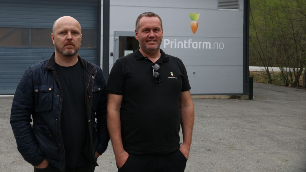 NY SJEF: Øyvind Aga (til venstre) tek over som dagleg leiar for Printfarm. Roger Hollevik held fram i styret til årdalsverksemnda.