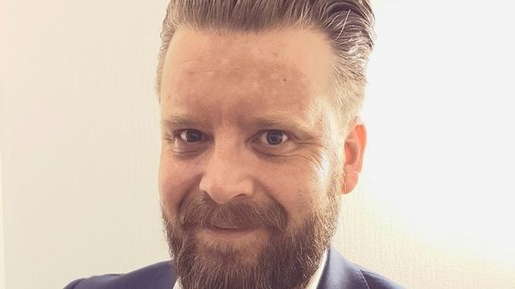 Frir til reisebyråene