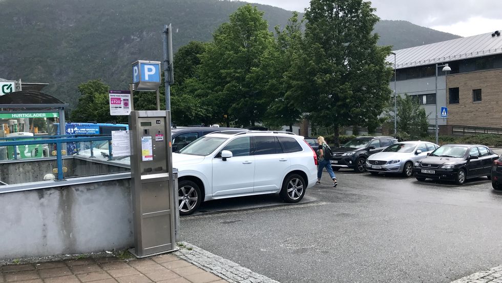TILSYN: Parkeringsdrifta i Sogndal kommune skal under lupa til Statens vegvesen.