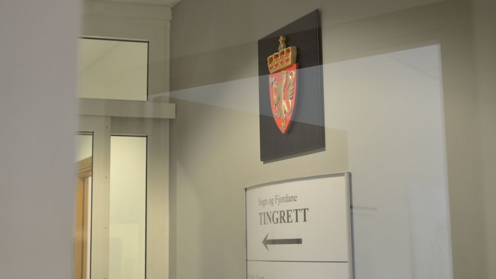 MÅ I FENGSEL: Ein mann i 60-åra må i fengsel for fyllekøyring og for å ha skubba borti ein syklist utan å stoppa.