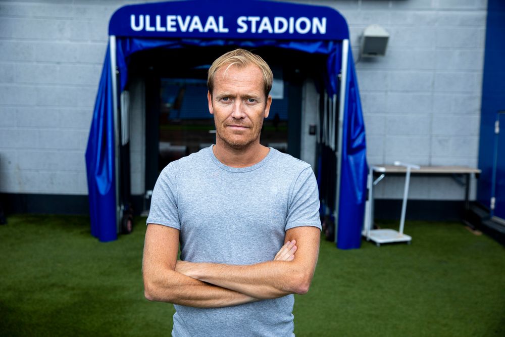 Direktør for kommunikasjon og samfunn Svein Graff i Norges fotballforbund fotografert på Ullevål stadion.