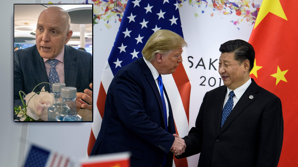 Kinas president Xi Jinping og USAs president Donald Trump hilser før et bilateralt møte på sidelinjen av G20-toppmøtet i Osaka. Den kinesiske telekomgiganten Huaweis teknologisjef Paul Scanlan (til venstre) håper fortsatt på at handelssanksjonene mot selskapet oppheves før de blir nødt til å skrote Android og ta i bruk et egenutviklet operativsystem.