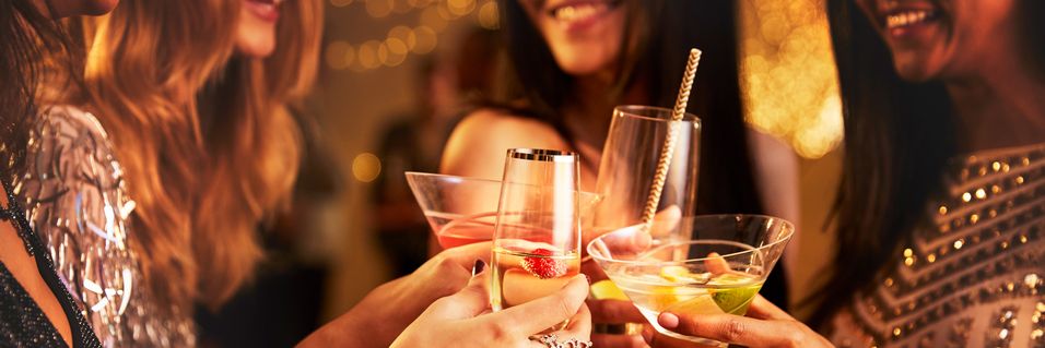 Opplev en luksuriøs cocktail-aften på Bokbacka med 5-retters gourmetmiddag og mange spennende overraskelser