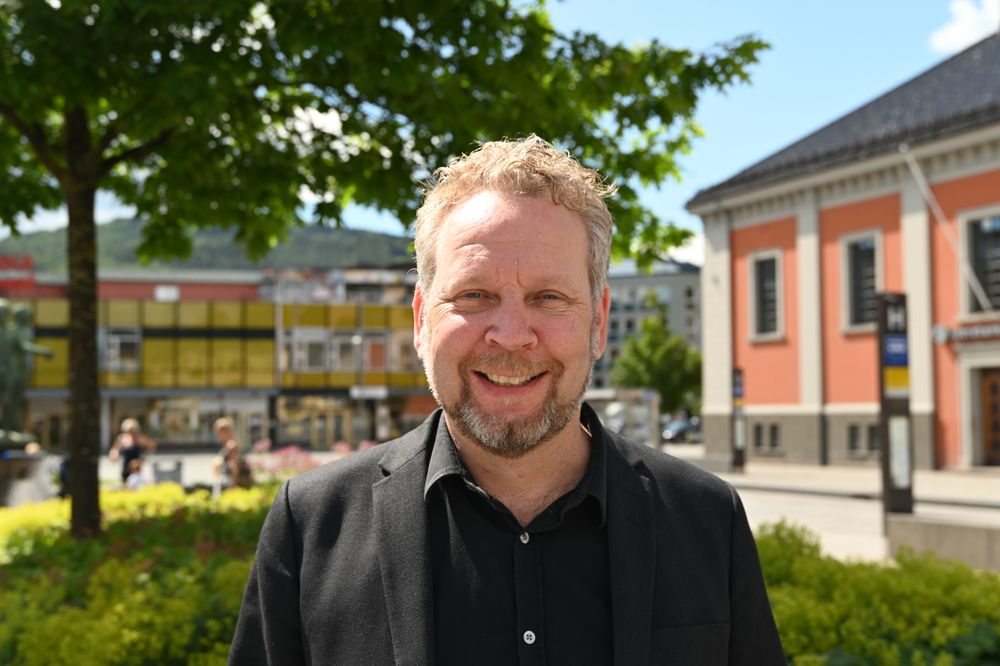 Nyhetsredaktør Espen Sandli i Drammens Tidende. Foto: Anne Marthe Lilleby.