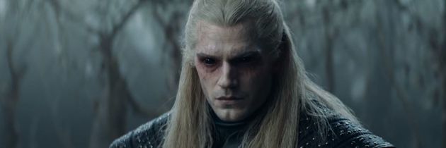 Sverd, monstre og magi i den første traileren for Netflix' The Witcher-serie