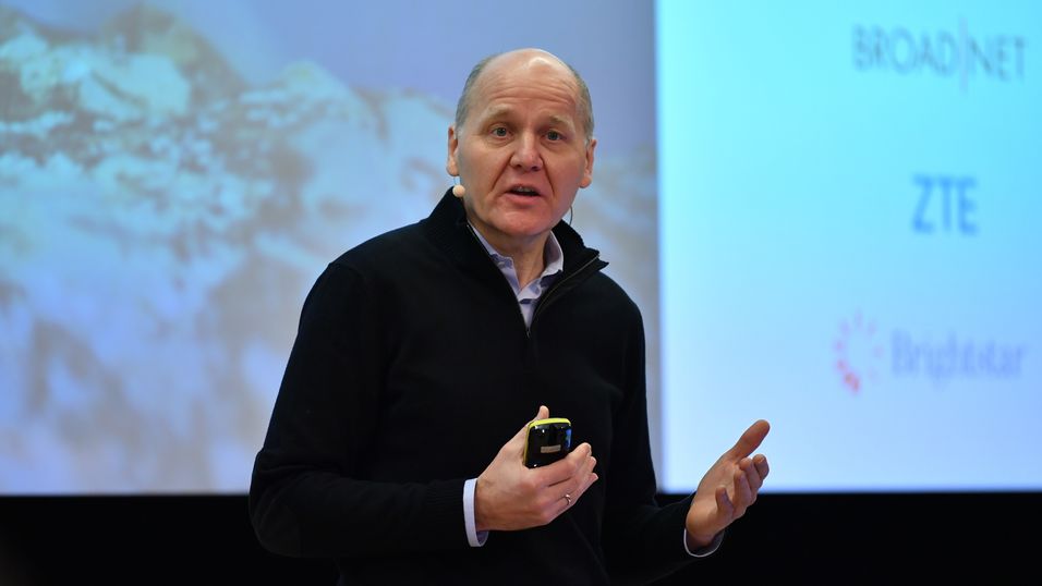 Konsernsjef Sigve Brekke i Telenor sier han ikke kan si noe om hvilke konsekvenser det vil få for introduksjonen av 5G kommersielt dersom selskapet må velge en annen leverandør enn Huawei når leverandørvalget skjer, sannsynligvis til høsten.