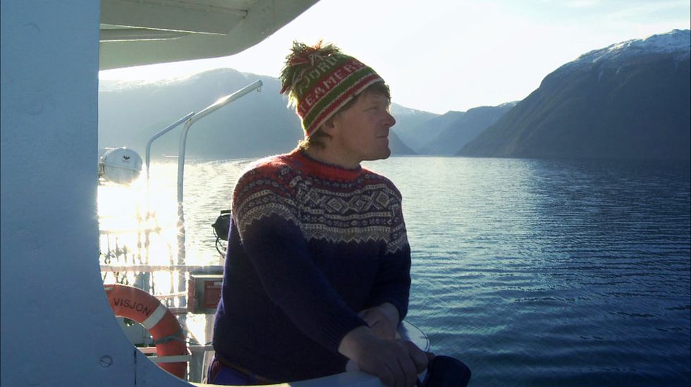 FJORD VISJON: Mads Bækkelund er kanskje mest kjent frå TV-programma "Oppdrag Sognefjord" og "Oppdrag Nord-Norge". Snart kjem han med eit nytt TV-program i tillegg til at han skal halde fram med å lage sunn energidrikk. (Foto: privat)