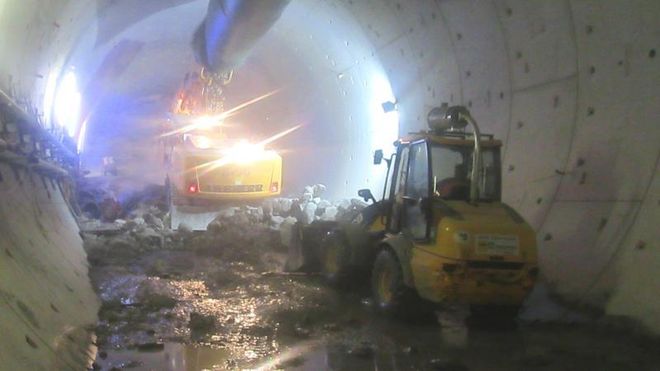 De måtte drukne tunnelboremaskinen i betong i 2017 – nå er det klart hvordan de skal fullføre tunnelen