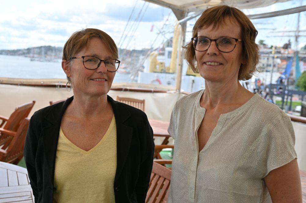 Professoren Eli Skogerbø og Lisbeth Morlandstø presenterte ferske forskningsresultater fra POLKOMs forskningsnettverk under Arendalsuka.