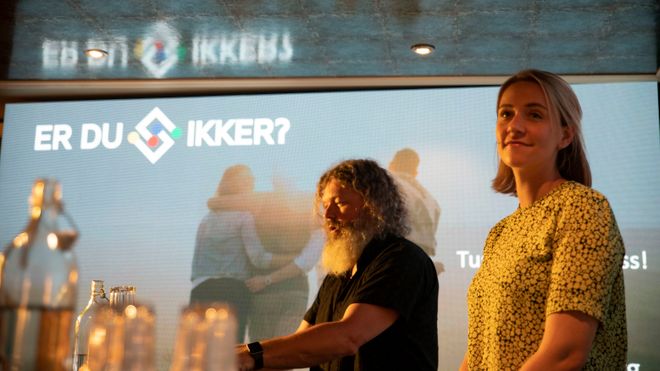 Cathrine Singstad i Sopra Steria er prosjektleder for «Er du sikker?». På Arendalsuka presenterte hun prosjektet sammen med samarbeidspartner Torgeir Waterhouse, direktør internett og nye medier i IKT Norge.