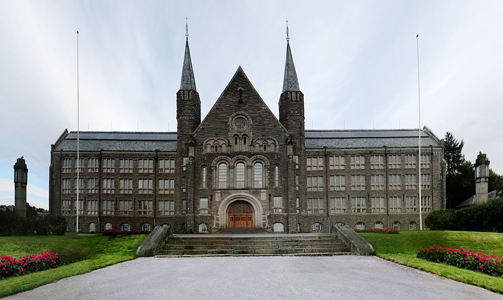 NTNU.