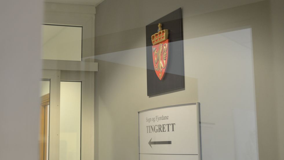 TILTALT: Ein mann i 40-åra er tiltalt for valdtekt.