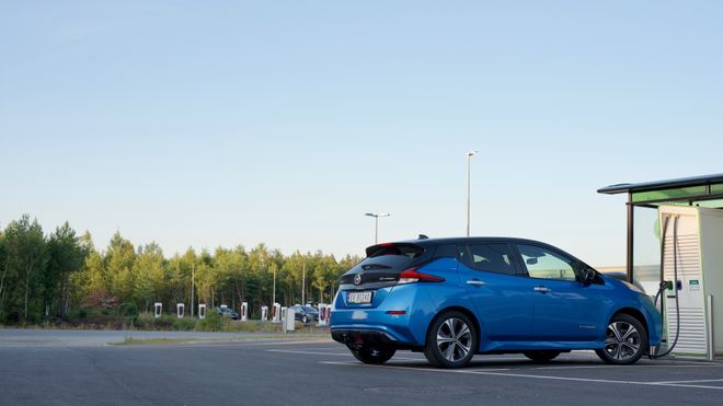 TU dokumenterte ladeproblemene til nye Nissan Leaf – nå må alle hurtigladere oppdateres