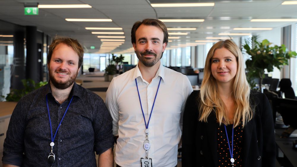 Fra venstre: Fredrik Sandorf, RPA-utvikler, Stefan Gulbrandsen, tech-lead, og Grete Tveit, head of intelligent automation.