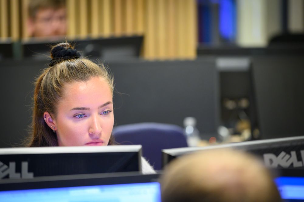 Medier24 fulgte NRKs nyhetsoperasjon under kommune- og fylkesvalget i 2019 fra Marienlyst i Oslo.