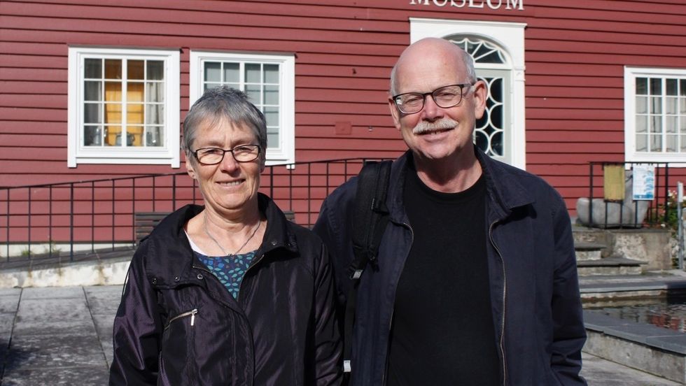 NØGDE: Andrekandidat Ingunn Kandal (t.v.) og førstekandidat Einar Rysjedal kjem truleg begge inn for Raudt i kommunestyret neste periode. Dei håpar å få med seg ein tredje representant.