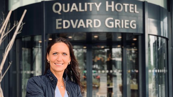 Selvik til Quality Hotel