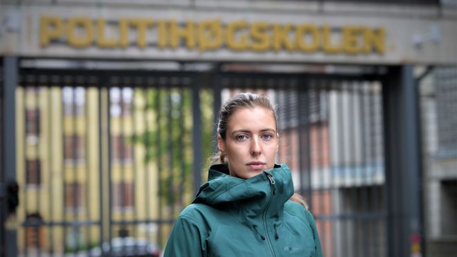 - Alle som går ut av Politihøgskolen bør være sikret jobb