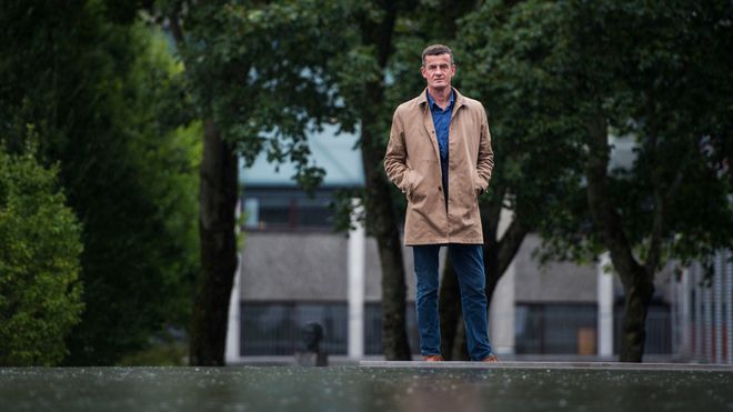 UiS-rektor Klaus Mohn var sjeføkonom i Statoil. Nå spår eksperten på klimarisko tilbakegang for oljeselskapene