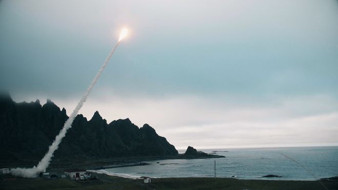 Bakkefyrt bombe traff blink: Boeing og Saab har sluppet video fra Andøya-test