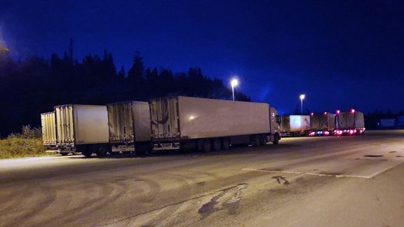 Stoppet tolv vogntog med fisk