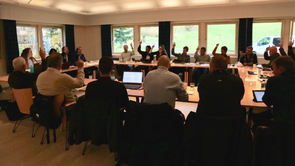 KOMPENSASJON: Torsdag vedtok kommunestyret i Gulen å auke satsane for kompensasjonen dei får for å ha verva som folkevalde.