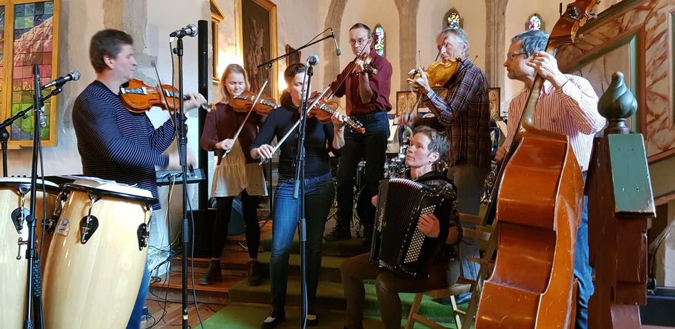 NYNORSK KONSERT: På søndagen var det duka for Ynskjekonsert med nynorske songar i Vangen kyrkje.