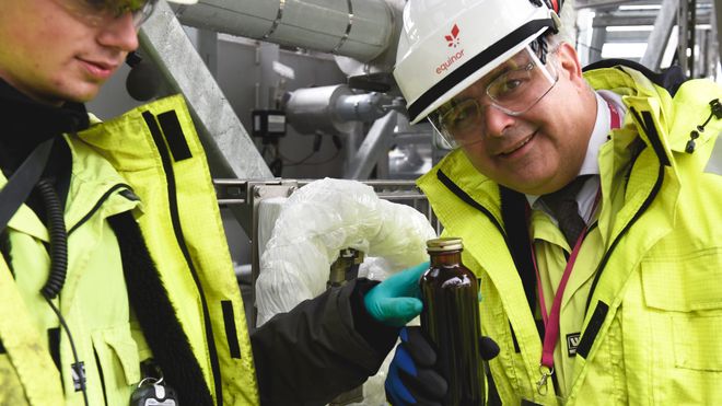 Johan Sverdrup ble 40 milliarder kroner rimeligere enn ventet. Nå har Mongstad mottatt den første oljen