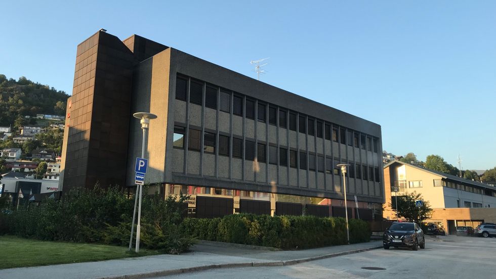 SELD: Bankbygget i Sogndal er kjøpt av Einarsen Eigedom.