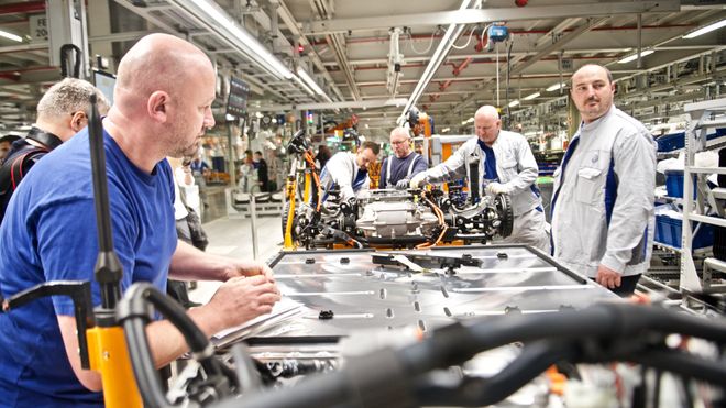 Her har Volkswagen produsert diesel- og bensinbiler i 29 år. Nå skal det bli Europas største elbilfabrikk