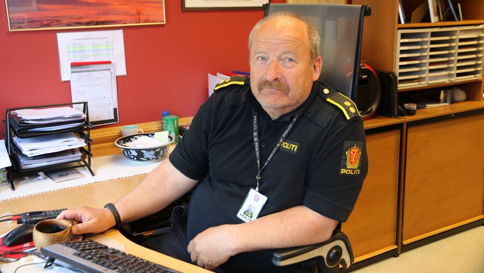 IKKJE NÅDIG: Tenestestadsleiar Magne Knudsen i Årdal tykkjer ikkje mykje om at dei må frakta folk til byen for å setta dei i arrest.