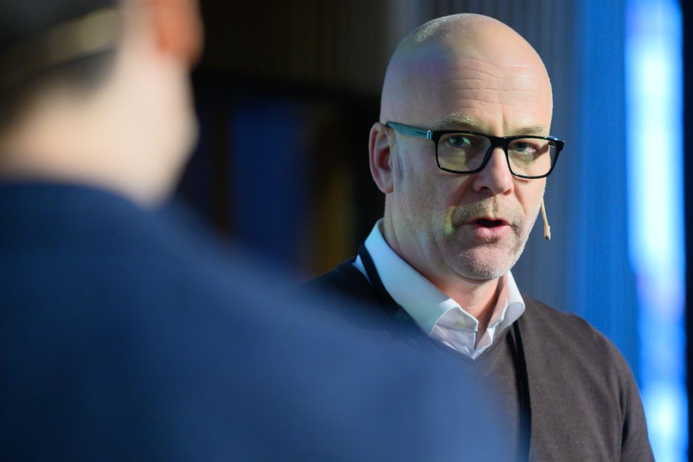 Kringkastingssjef Thor Gjermund Eriksen er tilfreds med at 2021-tilskuddet følger gjeldende vedtak, men at NRK likevel må ta grep i 2021.