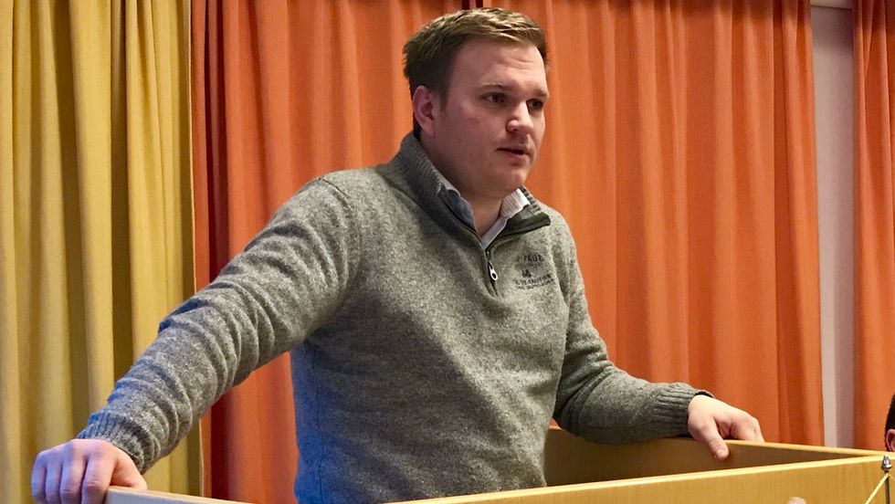 HAR TRUA: Aleksander Øren Heen (Sp) liker det nye slagordet, og håper emneknaggen finn vegen til kommunevåpenet.