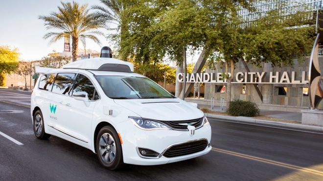 Waymo lover helt førerløse biler for taxitjenestens kunder