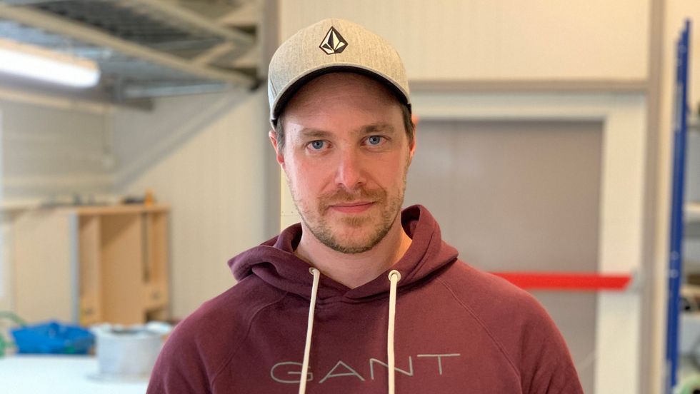 KONTORSJEF: Dennis Jensen trur samarbeid med lokale bedrifter kan vere alfa omega.